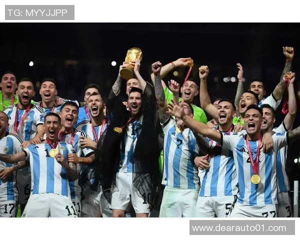 2023年度世界足球百大球星榜单揭晓 各大球员风采与成就盘点