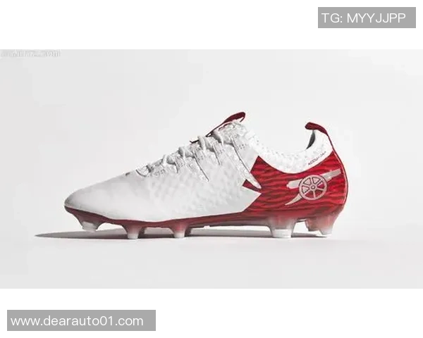 各大球星偏爱的品牌足球鞋盘点与分析解析